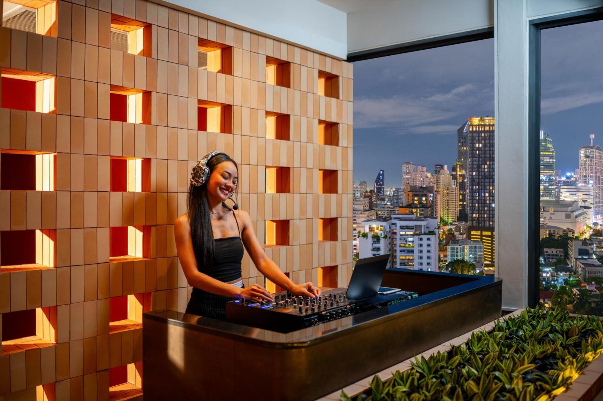 Tribe Living Bangkok Sukhumvit 39 By Accorhotels Екстер'єр фото